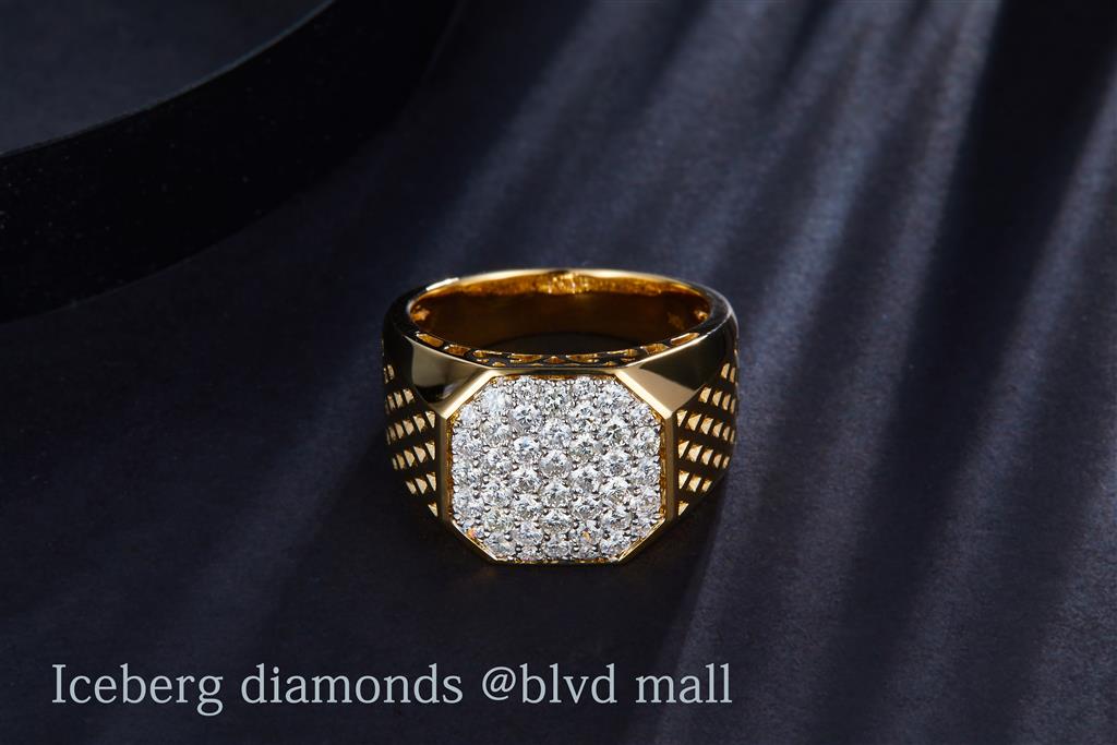 1.436 Ct. Diamond 10 Kt Gold (Yellow). Ring. (Men). Size 10