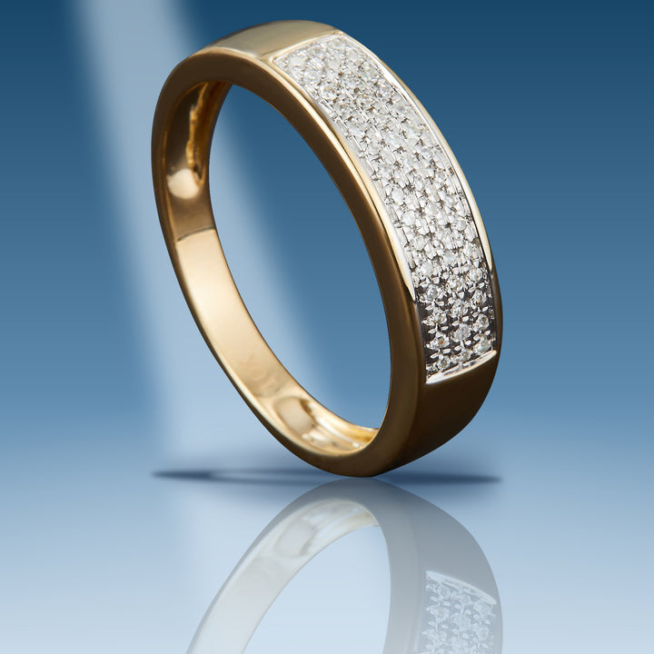 Yellow gold diamond wedding band