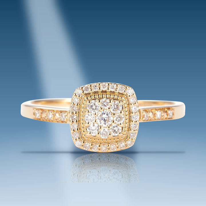 Yellow gold diamond ring
