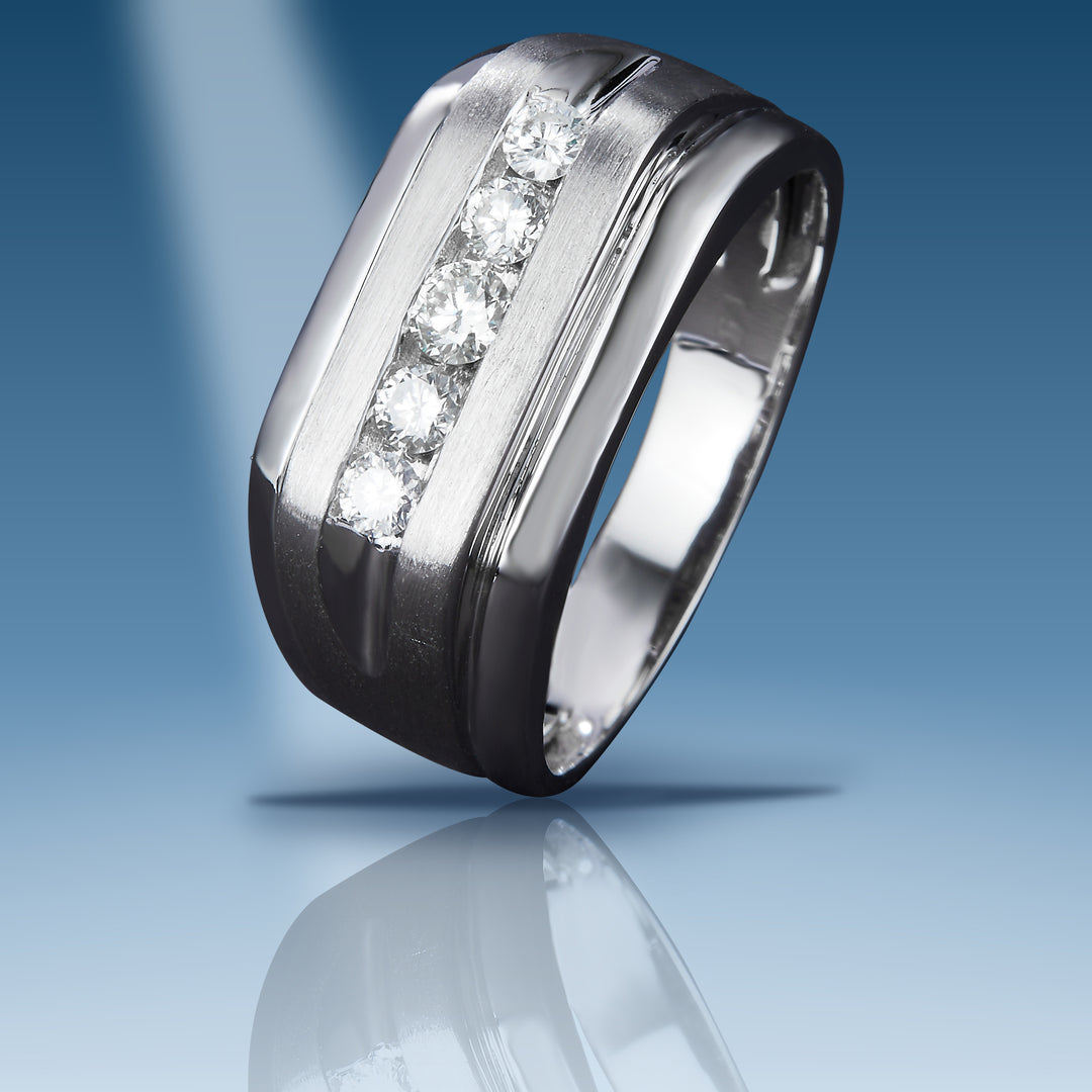 White gold diamond ring