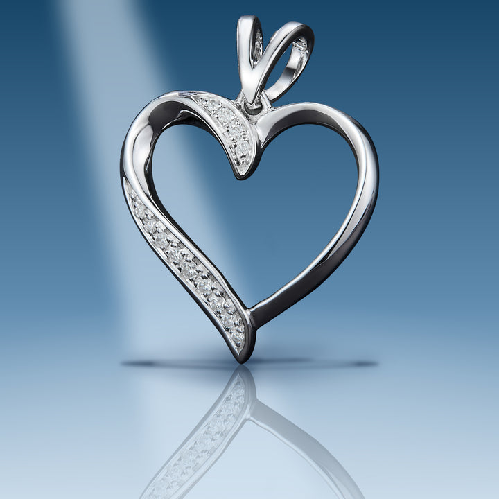 White gold diamond heart pendant