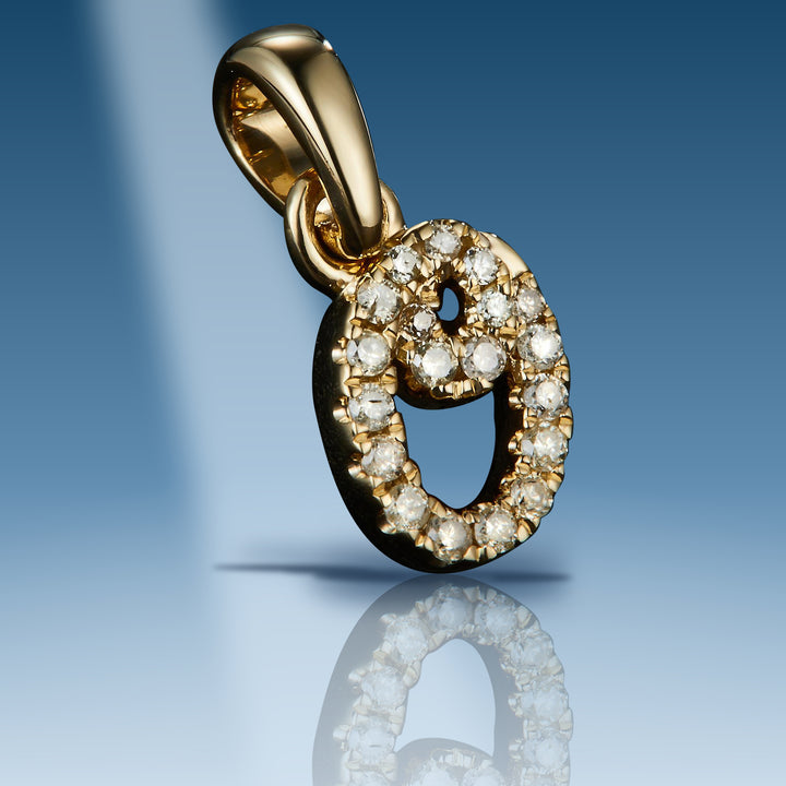 Yellow gold diamond initial letter O pendant