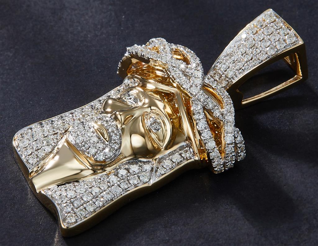 0.885 Ct. Diamond 14 Kt Gold (Yellow). Jesus Head Pendant. (Unisex).