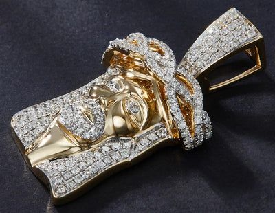 0.885 Ct. Diamond 14 Kt Gold (Yellow). Jesus Head Pendant. (Unisex).