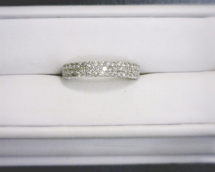 1.02 Carats. Diamond 10 Kt Gold (White). Wedding Band Ring. (Men). Siz