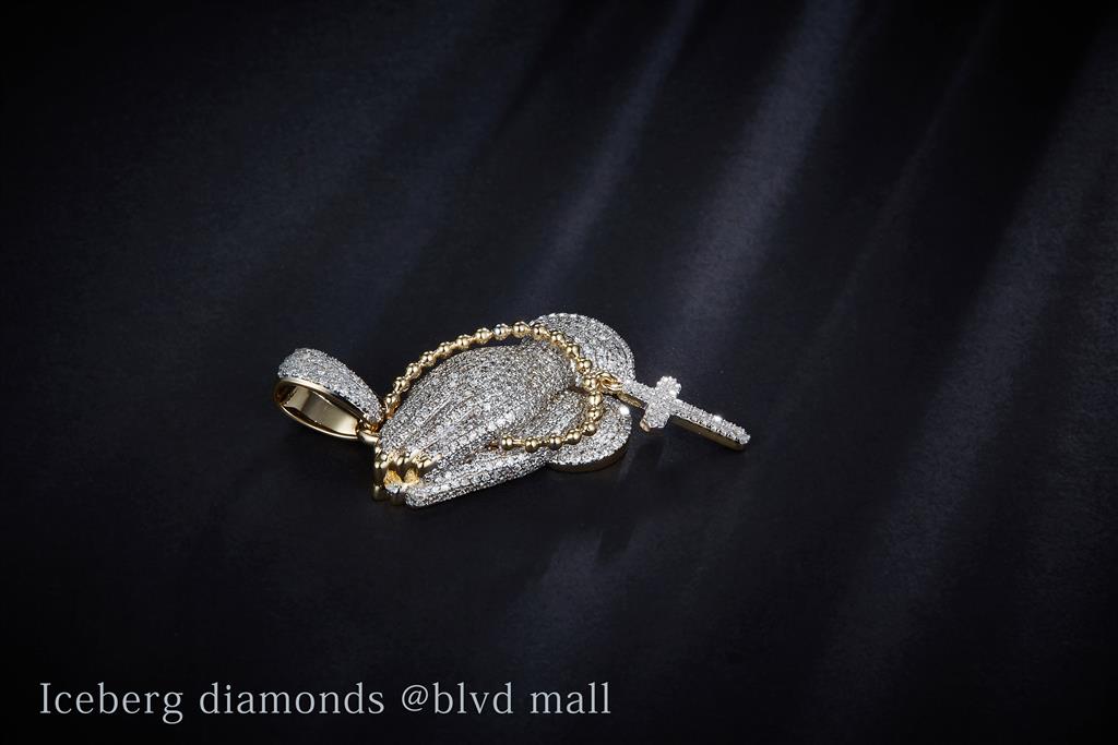 1.587 Ct. Diamond 10 Kt Gold (Yellow). Praying Hand with Rosary & Cross Pendant. (Women).