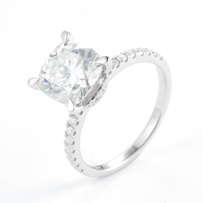 3.92 Ct. Moissanite Sterling Silver (White). Solitaire with Cushion Cut Center Stone Ring. (Women). Size 7.5