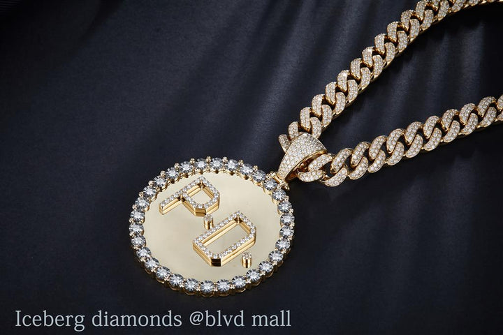 2.94 Carats. Diamond 14 Kt Gold (Yellow). CUSTOM P.D. Pendant. (Unisex).