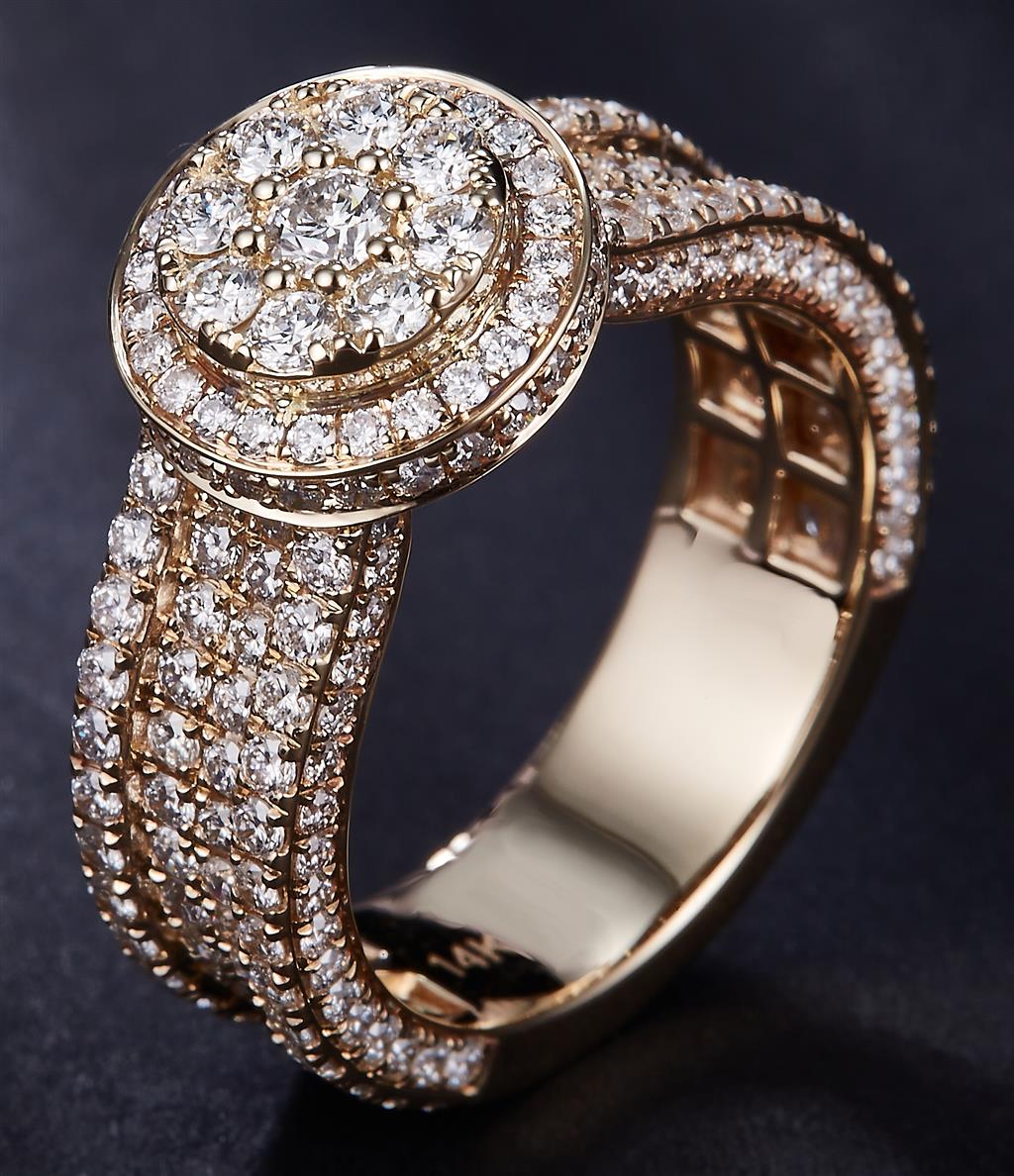 2.926 Ct. Diamond 14 Kt Gold (Yellow). Ring. (Women). Size 7