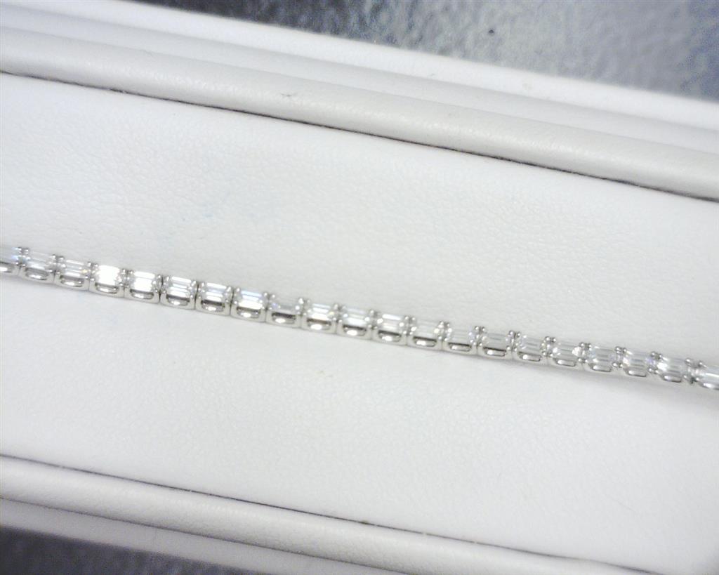 2.16 Ct. Moissanite 14 Kt Gold (White). Tennis Bracelet. (Women). 7.5 in Long. 2 mm Wide