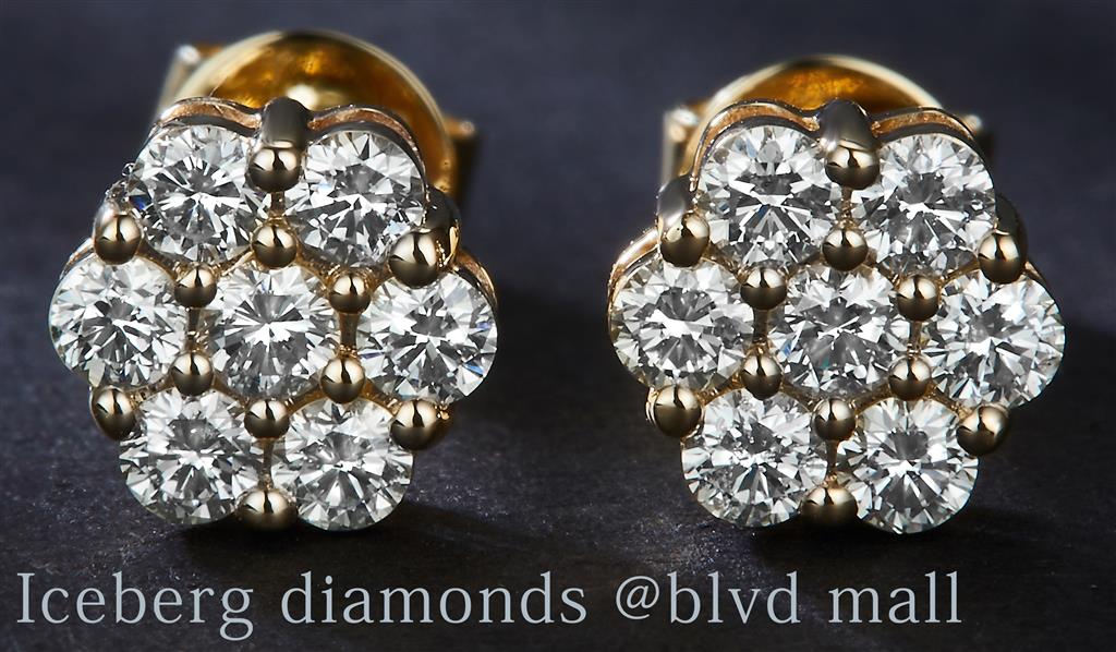 0.632 Ct. Diamond 14 Kt Gold (Yellow). Flower Style Studs Earrings. (Unisex).