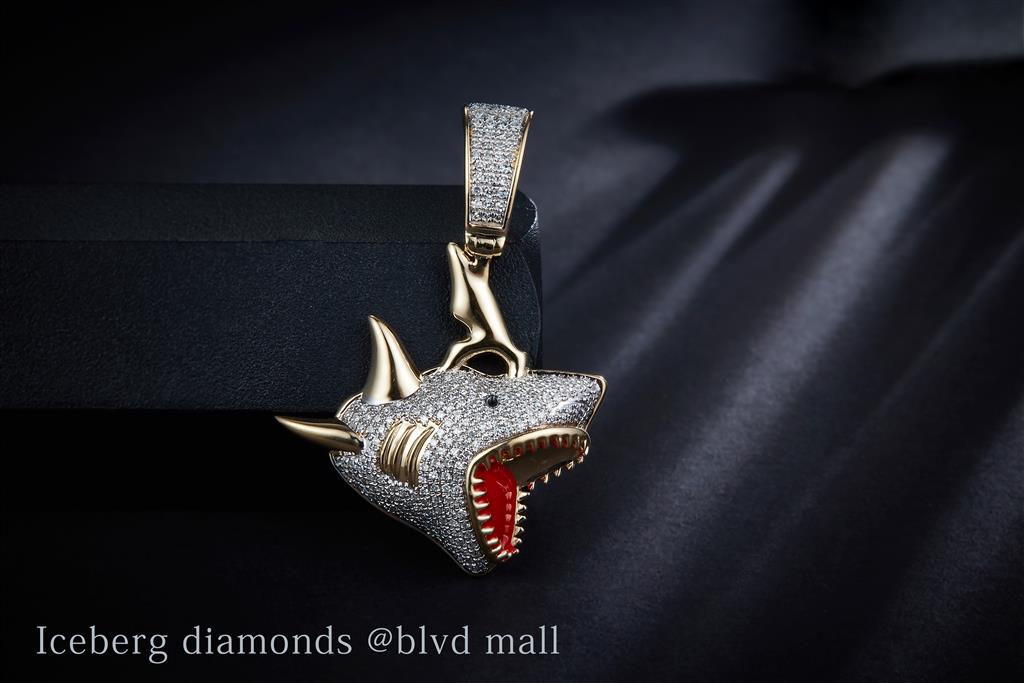 1.036 Ct. Diamond 10 Kt Gold (Yellow). Shark with Red Enamel Mouth Pendant. (Unisex).