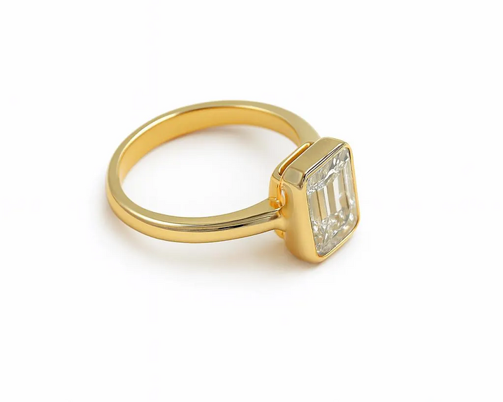 3 Ct. Diamond 14 Kt Gold (Yellow). Emerald Ring. (Women). Size 7