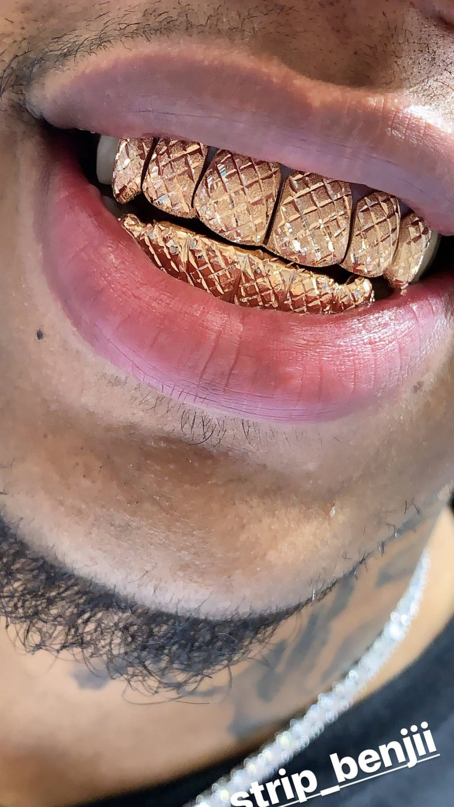 Grillz Get Inspired in Las Vegas, NV Iceberg Diamonds at Boulevard Mall