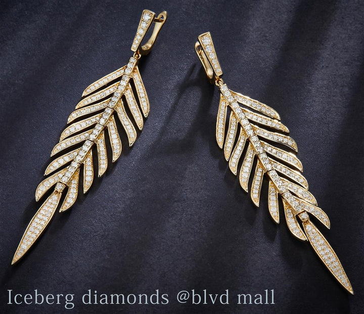 2.12 Ct. Diamond 14 Kt Gold (Yellow). Flexible Leaf Style Earrings. (Women).