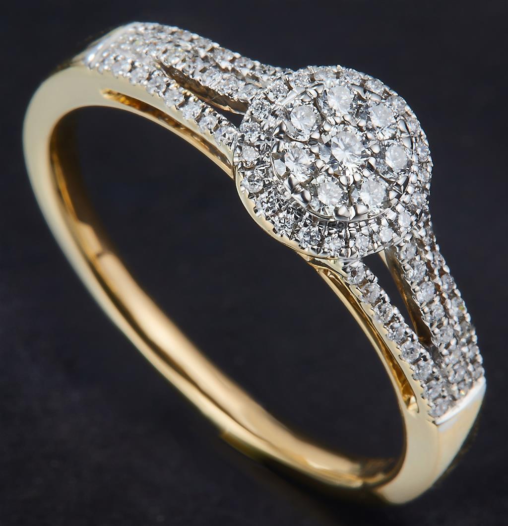 0.28 Ct. Diamond 14 Kt Gold (Yellow). Ring. (Women). Size 7.5