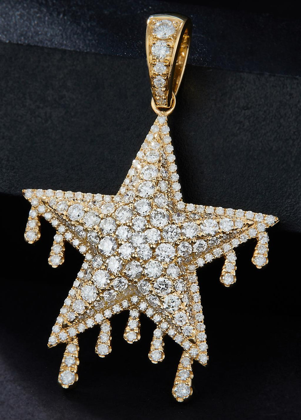 Yellow gold diamond star with dripping shine pendant