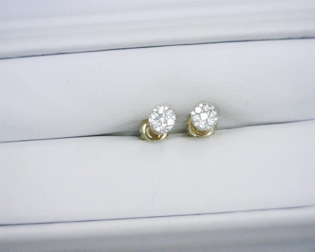 0.345 Ct. Diamond 14 Kt Gold (Yellow). Flower Style Studs Earrings. (Unisex).