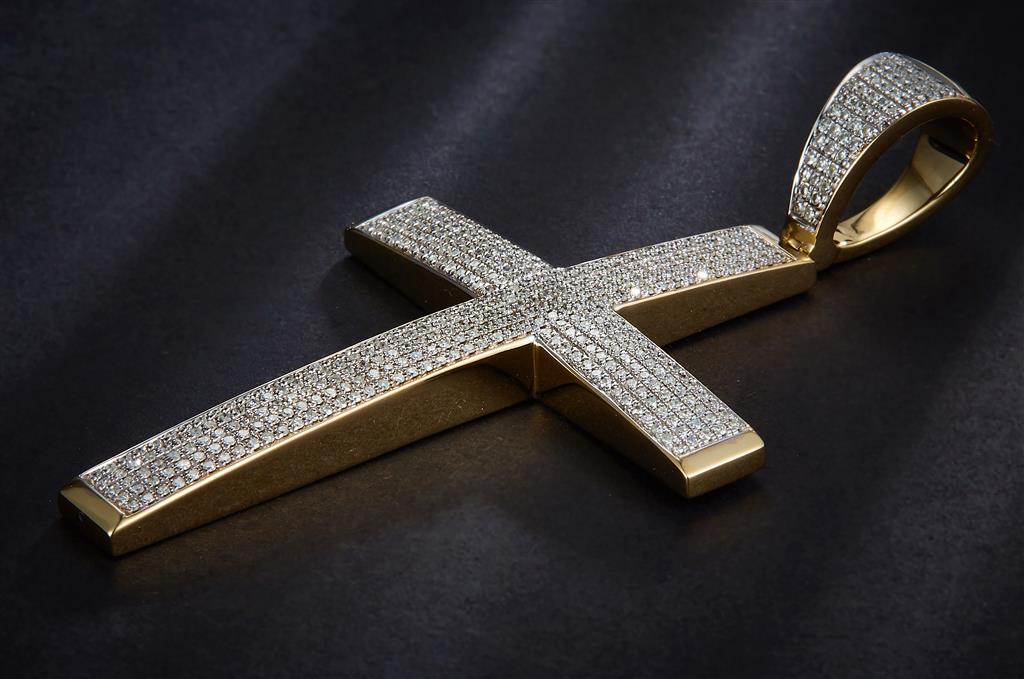 0.3 Ct. Diamond 10 Kt Gold (Yellow). Cross Pendant. (Unisex).