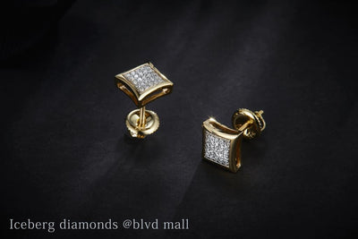 0.14 Ct. Diamond 14 Kt Gold (Yellow). Studs Earrings. (Unisex).