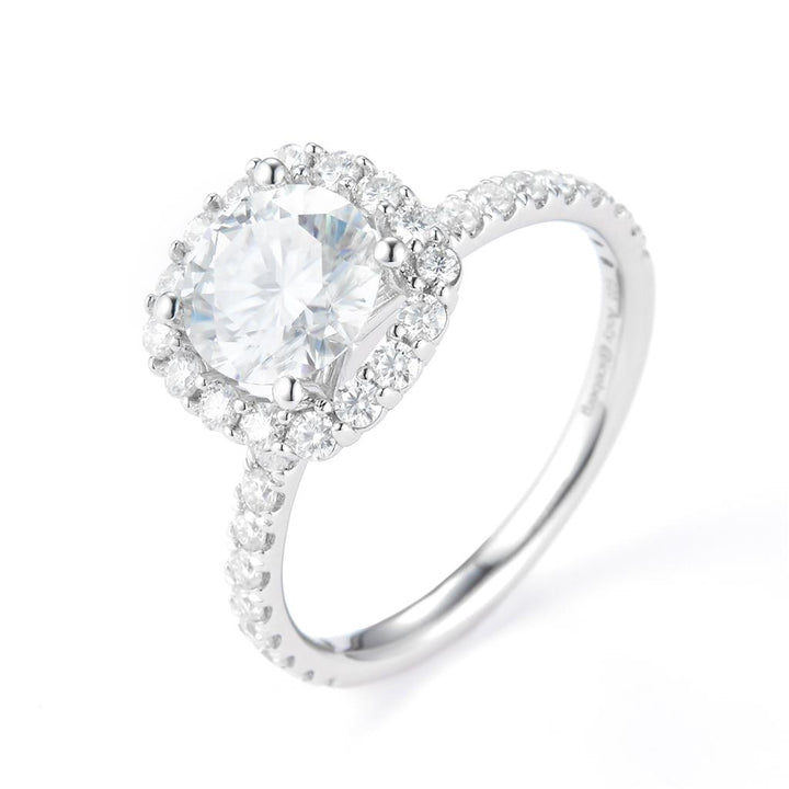 2.16 Ct. Moissanite Sterling Silver (White). Solitaire Ring. (Women). Size 8