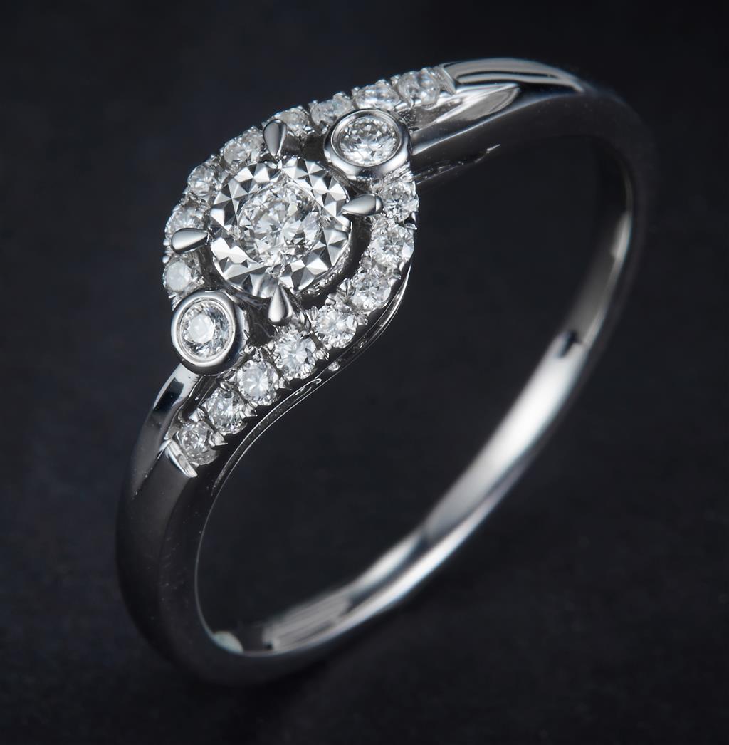 0.21 Ct. Diamond 14 Kt Gold (White). Ring. (Women). Size 7.5