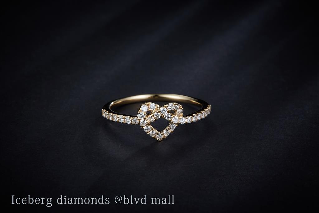 0.345 Ct. Diamond 14 Kt Gold (Yellow). Heart Style Ring. (Women). Size 7.5