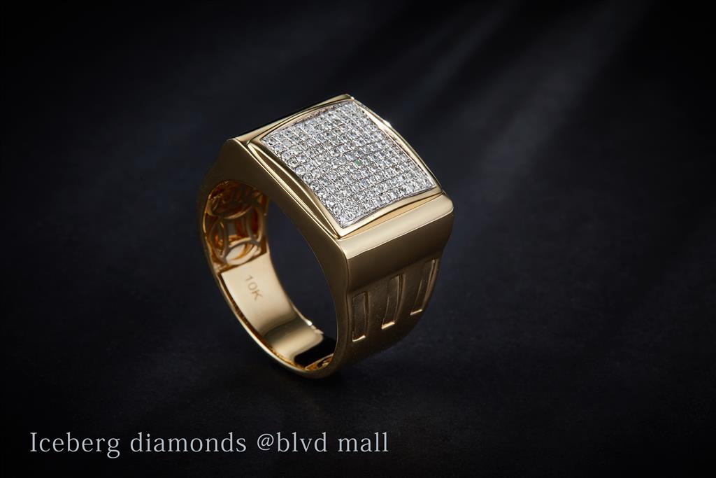 0.435 Ct. Diamond 10 Kt Gold (Yellow). Ring. (Men). Size 10