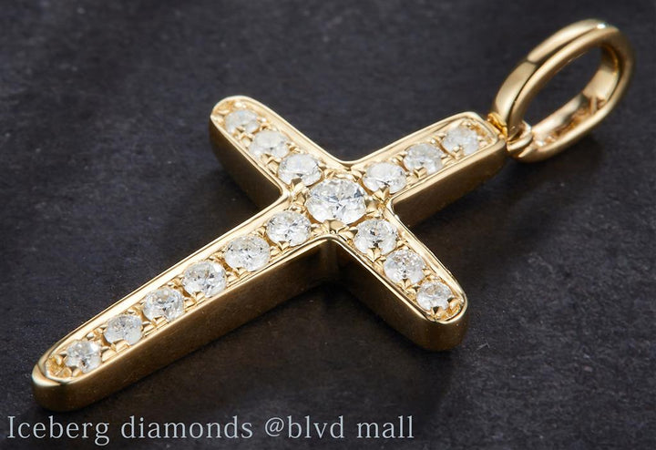 0.18 Ct. Diamond 14 Kt Gold (Yellow). Cross Pendant. (Unisex).