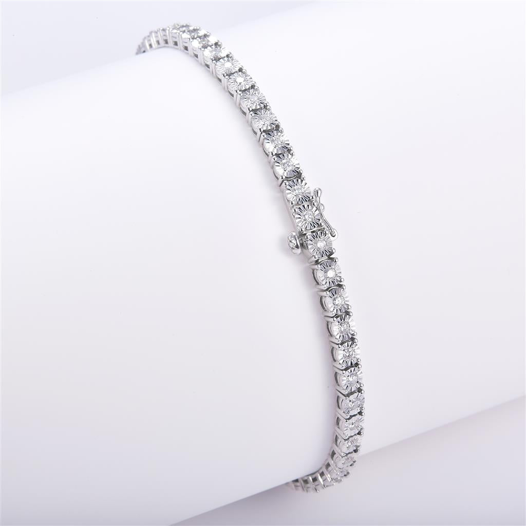 1.11 Ct. Diamond 10 Kt Gold (White). Tennis with Illusion Setting Bracelet. (Unisex). 8 in Long. 3.7 mm Wide