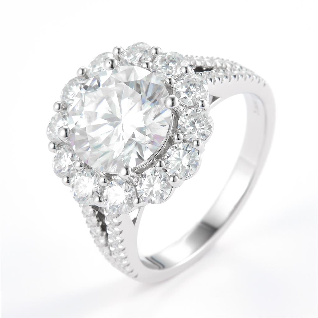 5.15 Ct. Moissanite Sterling Silver (White). Halo Style Solitaire Ring. (Women). Size 7.5