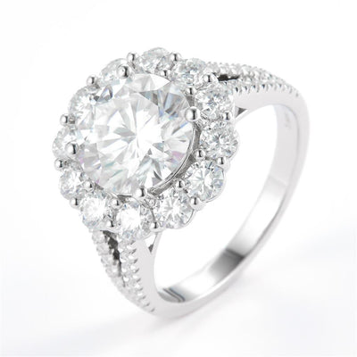 5.15 Ct. Moissanite Sterling Silver (White). Halo Style Solitaire Ring. (Women). Size 7.5