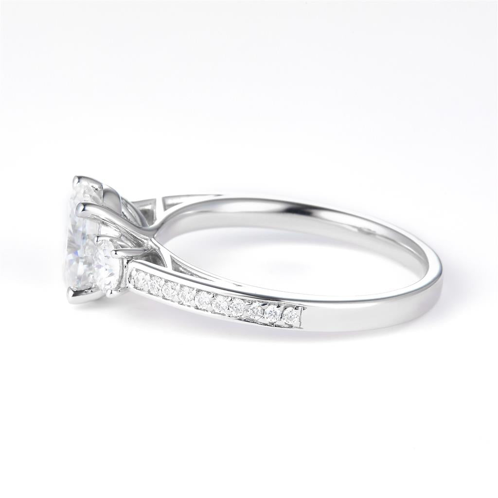1.852 Ct. Moissanite Sterling Silver (White). Solitaire with Oval Cut Center Stone Ring. (Women). Size 7.5
