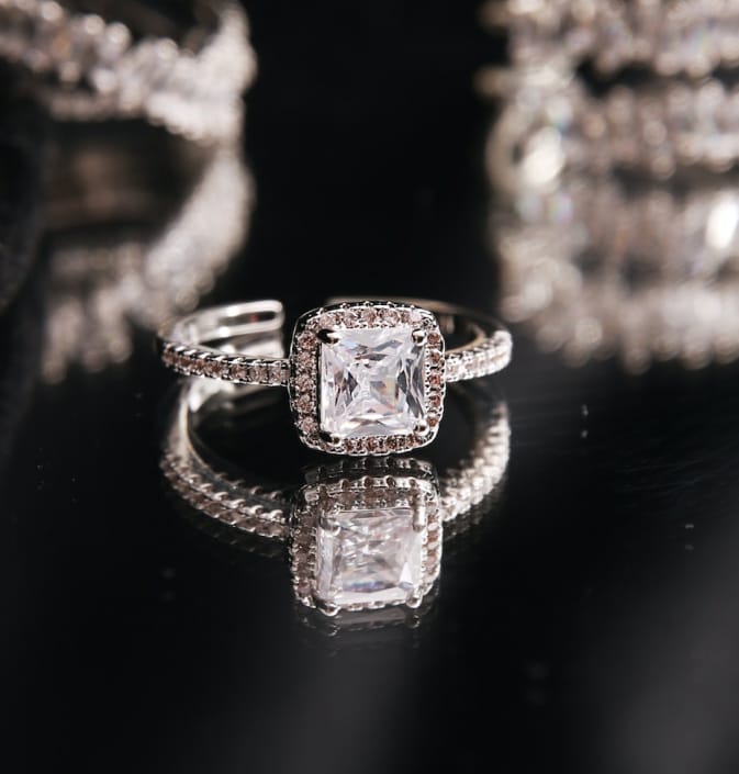 diamond engagement ring