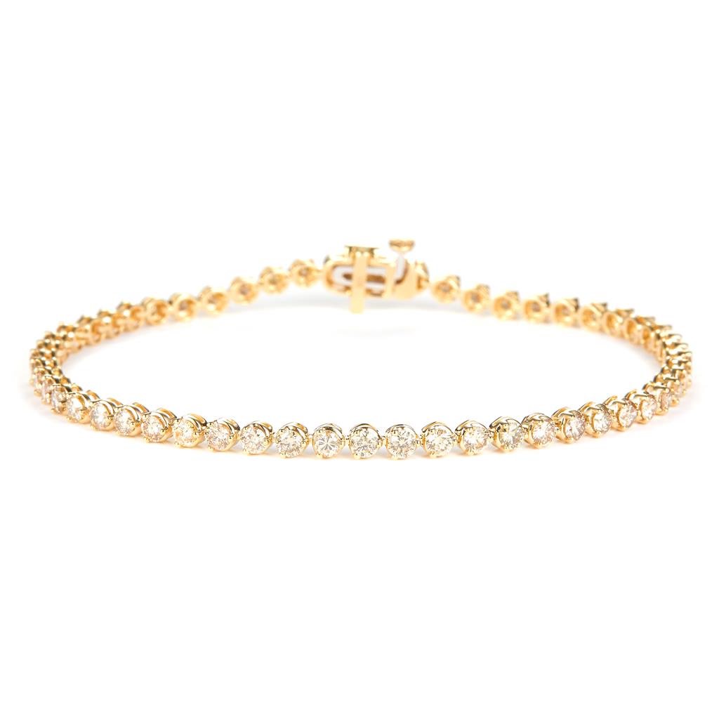 3 Ct. Diamond 10 Kt Gold (Yellow). Tennis Bracelet. (Unisex). 7 in Long. 3.2 mm Wide