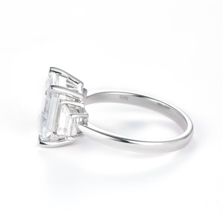 4.99 Ct. Moissanite Sterling Silver (White). Solitaire with Emerald Cut Center Stone Ring. (Women). Size 7.5