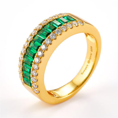 1.542 Ct. Moissanite Sterling Silver (Yellow). Simulant Emerald Wedding Band Style Ring. (Women). Size 7.5