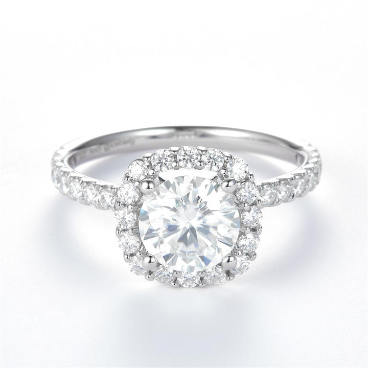 2.16 Ct. Moissanite Sterling Silver (White). Solitaire Ring. (Women). Size 8