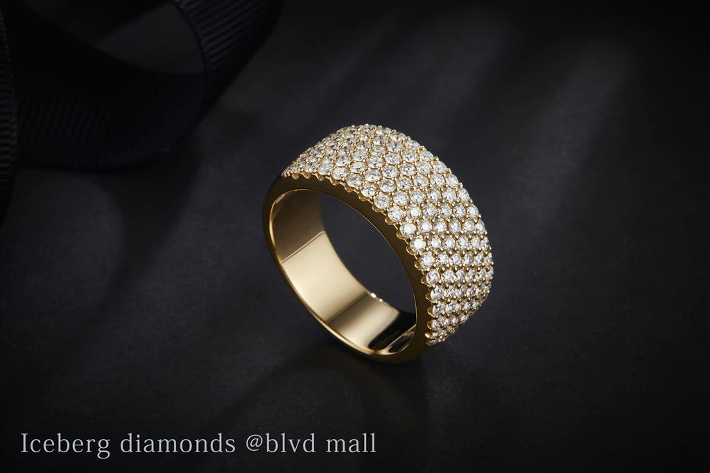 2.14 Ct. Diamond 10 Kt Gold (Yellow). Wedding Band Ring. (Men). Size 10