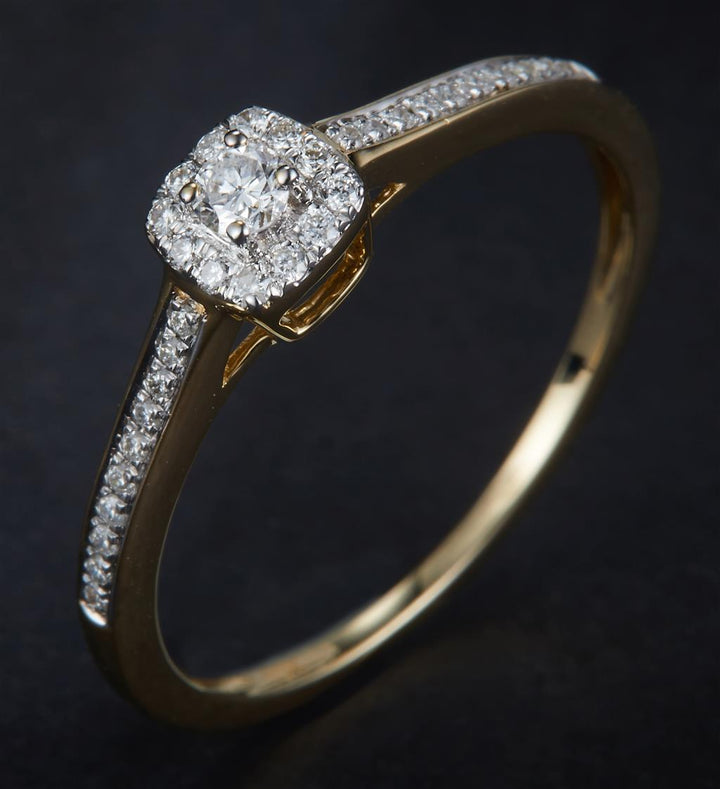 0.19 Ct. Diamond 10 Kt Gold (Yellow). Ring. (Women). Size 7.5