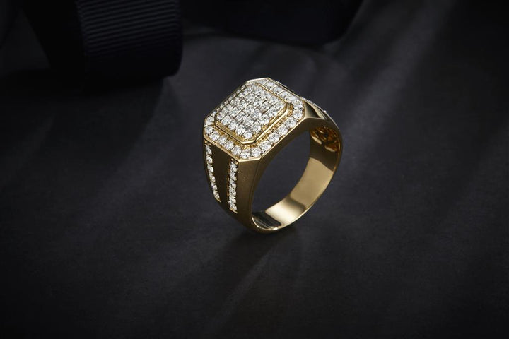 1.39 Ct. Diamond 10 Kt Gold (Yellow). Ring. (Men). Size 10