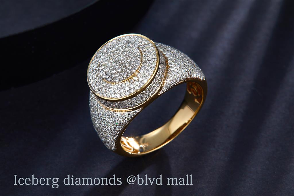 2.48 Ct. Diamond 14 Kt Gold (Yellow). Ring. (Men). Size 9