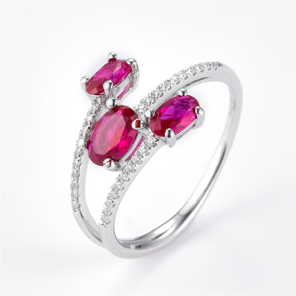 1.03 Ct. Moissanite Sterling Silver (White). Simulant Ruby Ring. (Women). Size 6