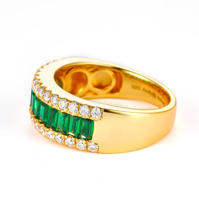 1.542 Ct. Moissanite Sterling Silver (Yellow). Simulant Emerald Wedding Band Style Ring. (Women). Size 7.5