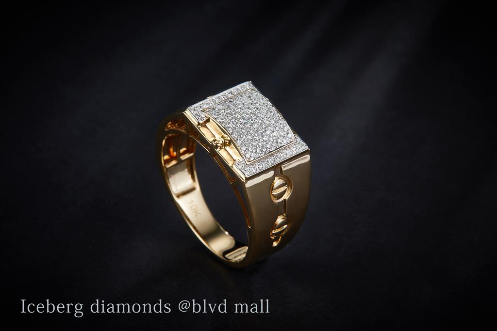 0.49 Ct. Diamond 10 Kt Gold (Yellow). Ring. (Men). Size 10