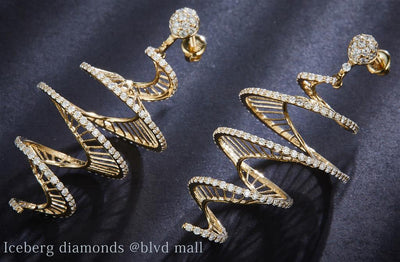 2.514 Ct. Diamond 14 Kt Gold (Yellow). Graduated Swirl Style Earrings. (Women).