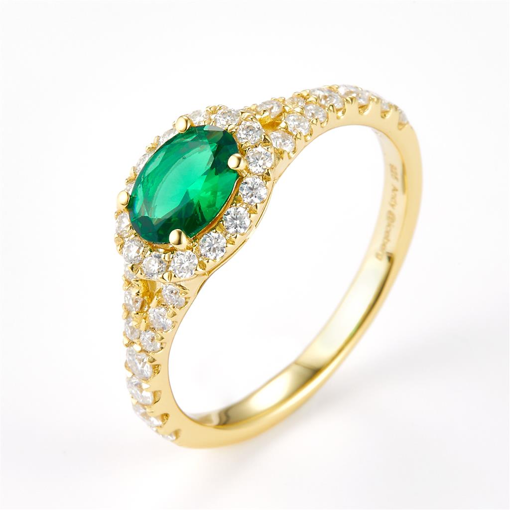 1.03 Ct. Moissanite Sterling Silver (Yellow). Simulant Emerald Ring. (Women). Size 8