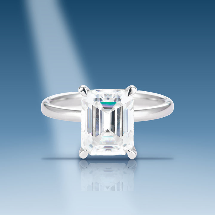 3.27 Carats. Moissanite Sterling Silver (White). Solitaire wit