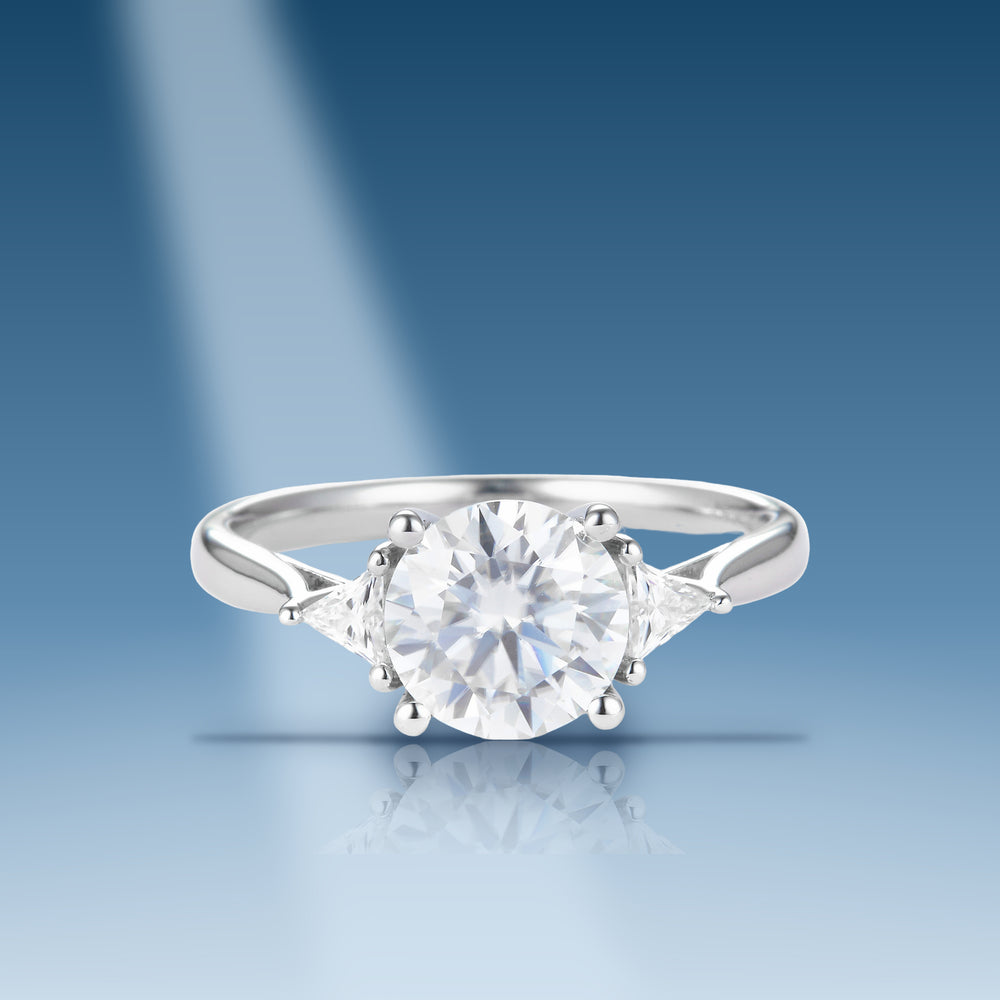 2.18 Carats. Moissanite Sterling Silver (White). Solitaire wit