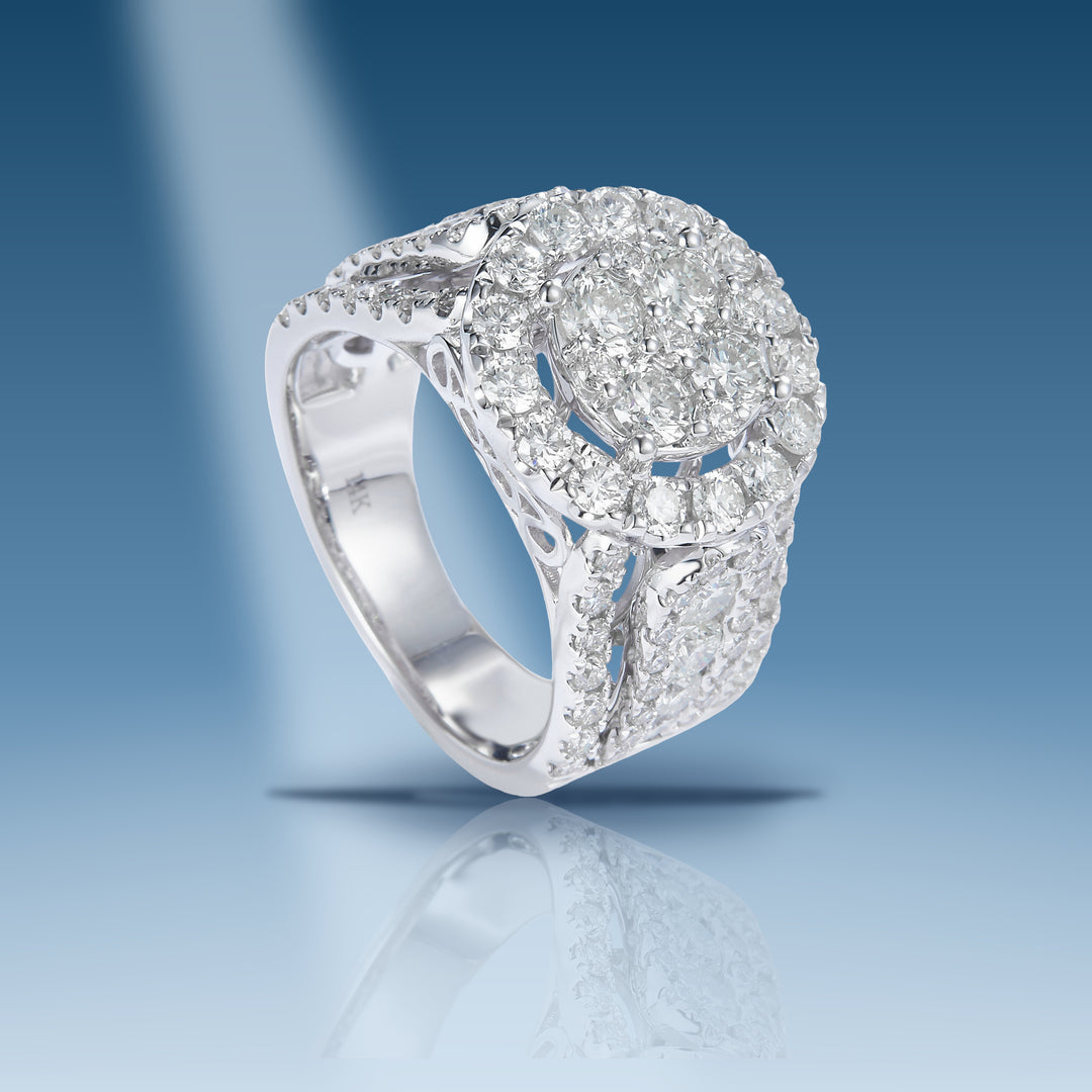 3.04 Carats. Diamond 14 Kt Gold (White). Ring. (Women). Size 7